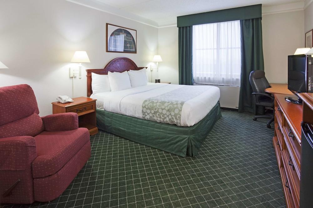 La Quinta By Wyndham American Center Madison