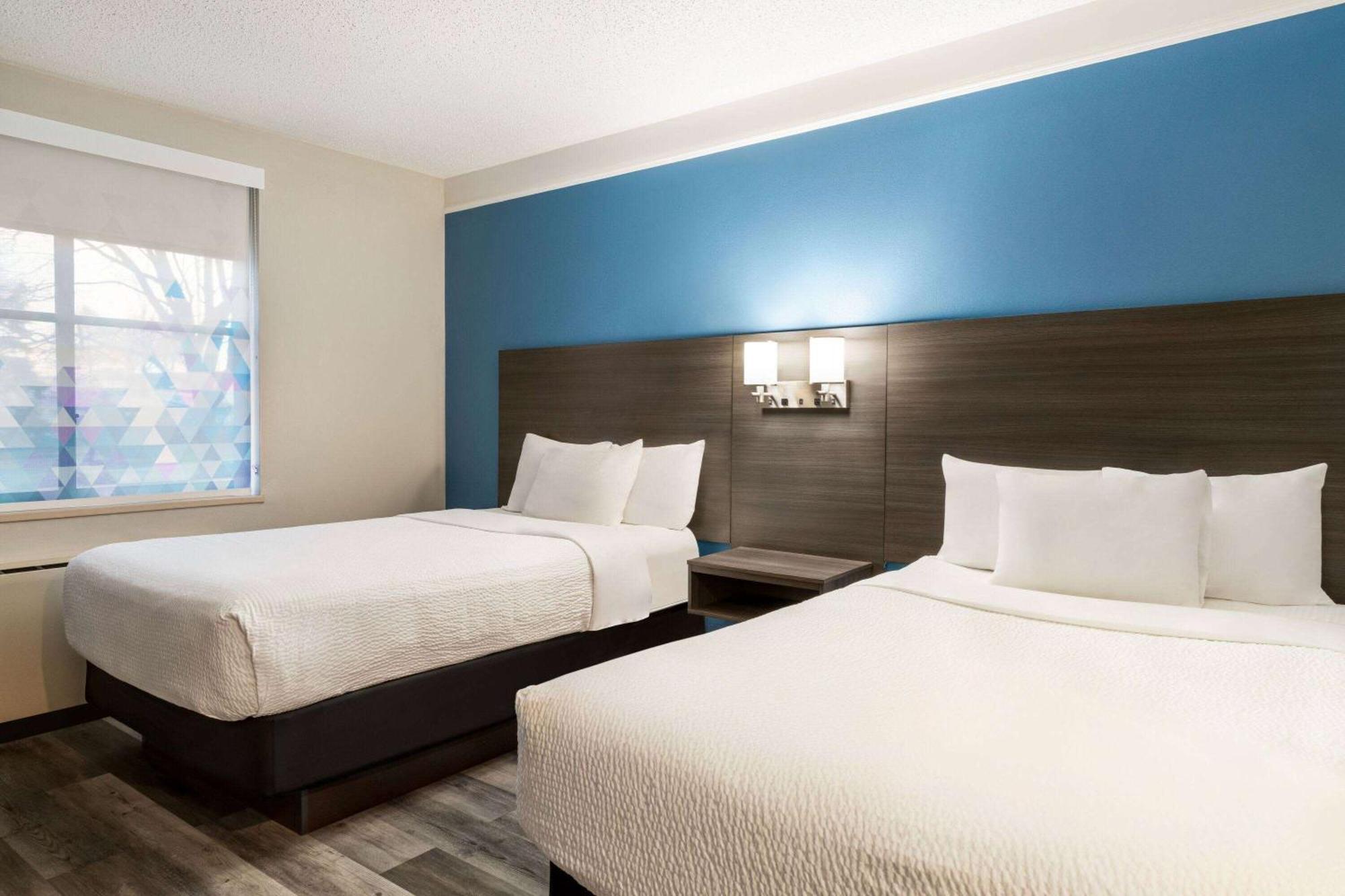 Hotel La Quinta By Wyndham American Center Madison