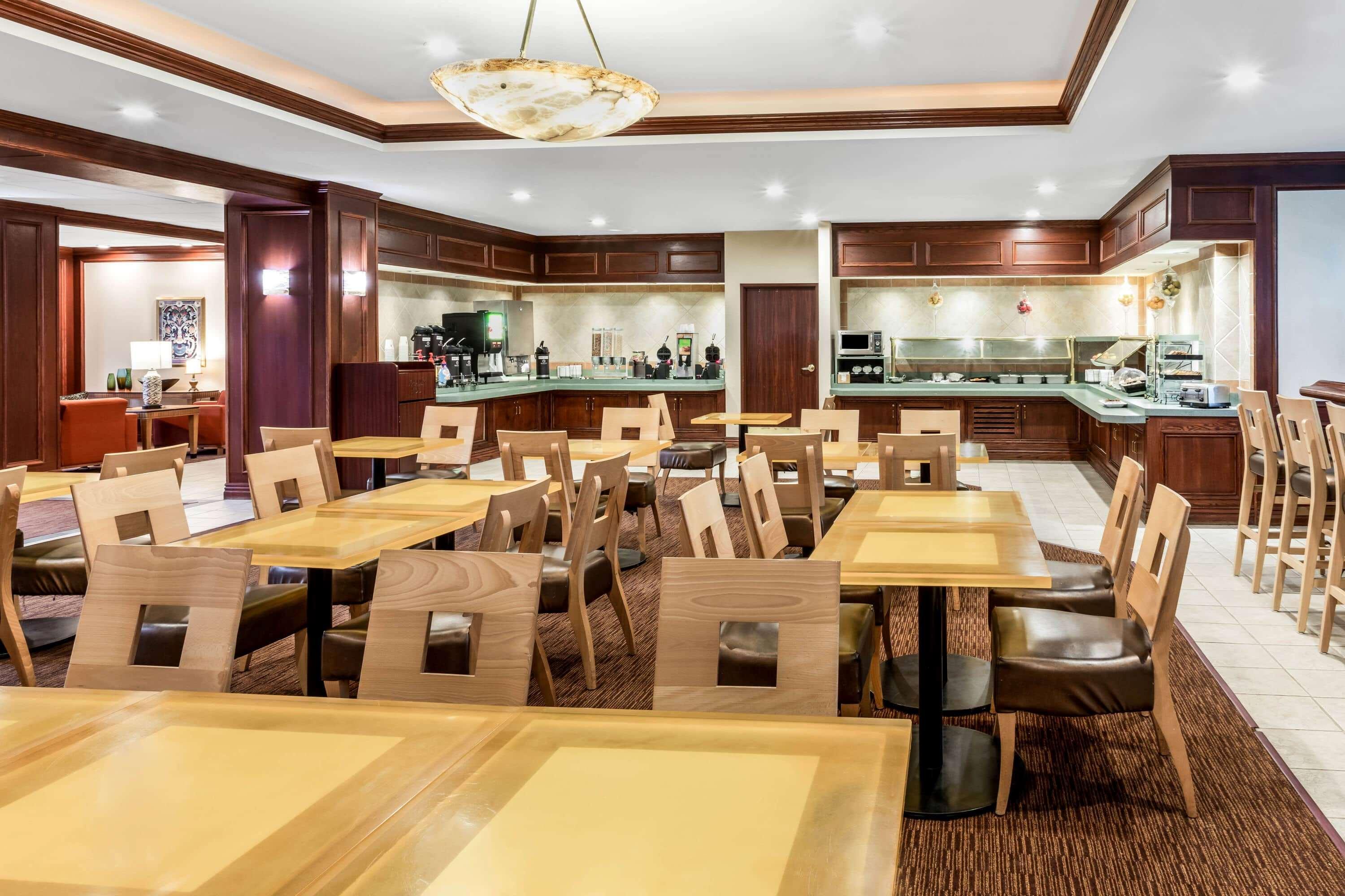 La Quinta By Wyndham American Center Hotel 3*