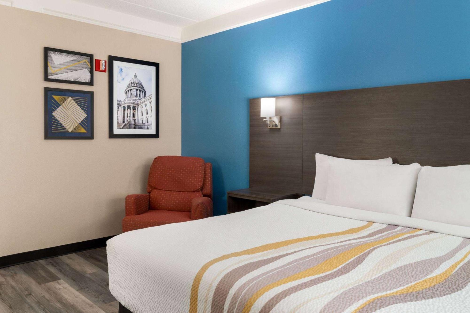 La Quinta By Wyndham American Center 3* Madison